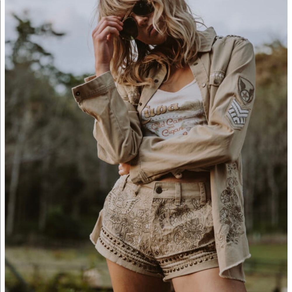 ❤️SOLD❤️ BNWT Spell Wanderer Shorts 👒